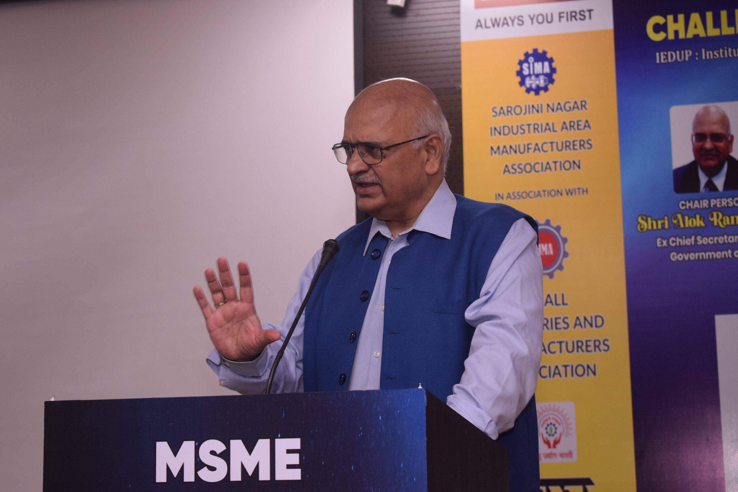 आईएएस आलोक रंजन