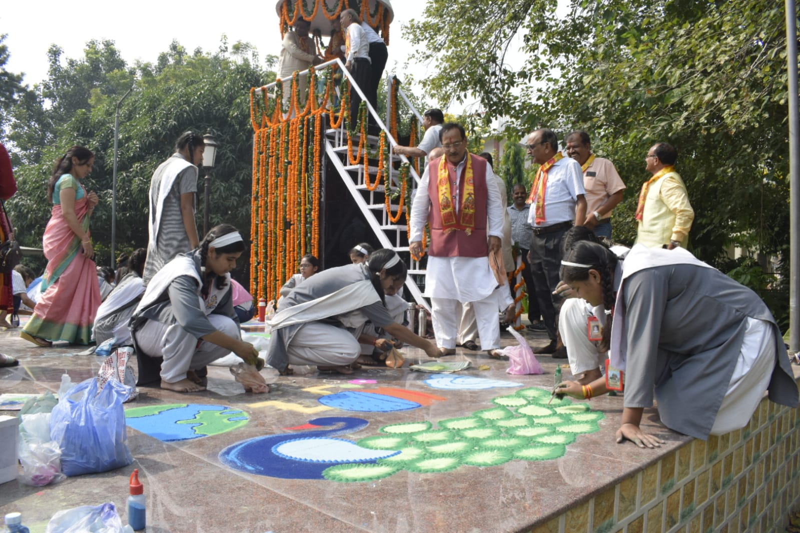 श्री श्री 1008 महाराजा अग्रसेन महाराज की जयंती पर हवन एवं रंगोली प्रतियोगिता का आयोजन