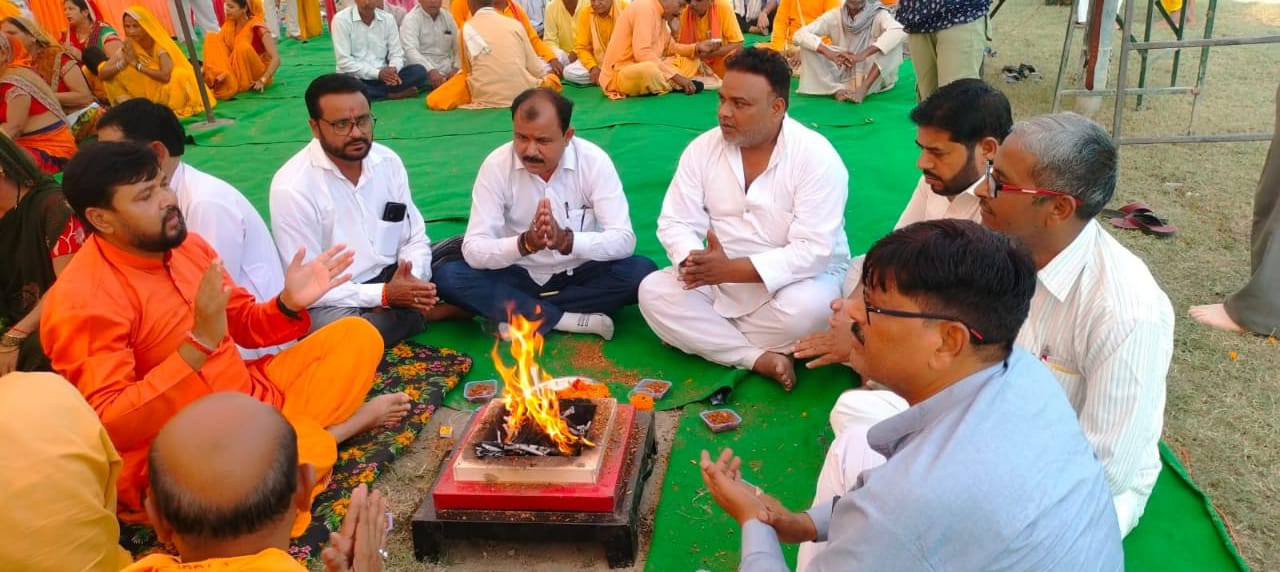 24 कुंडीय गायत्री महायज्ञ के लिए हुआ भूमिपूजन और पंचकुंडीय यज्ञ