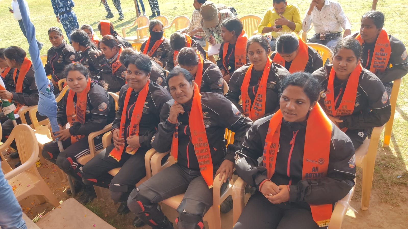 सीआरपीएफ महिला बाइकर्स शिलॉंग से बरेली पहुची