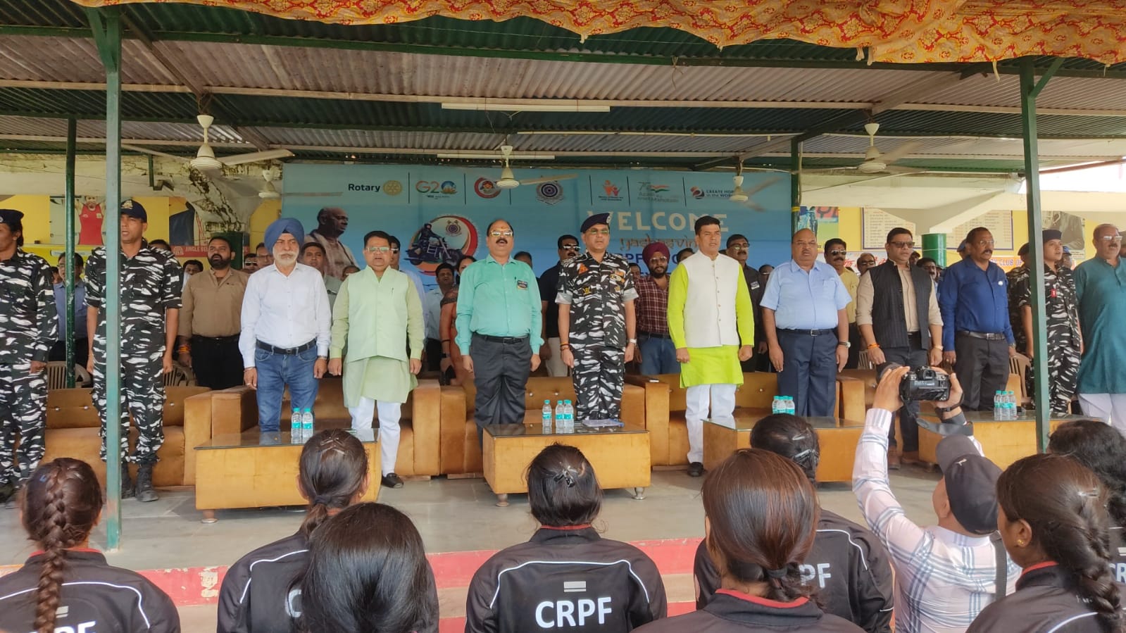 सीआरपीएफ महिला बाइकर्स शिलॉंग से बरेली पहुची