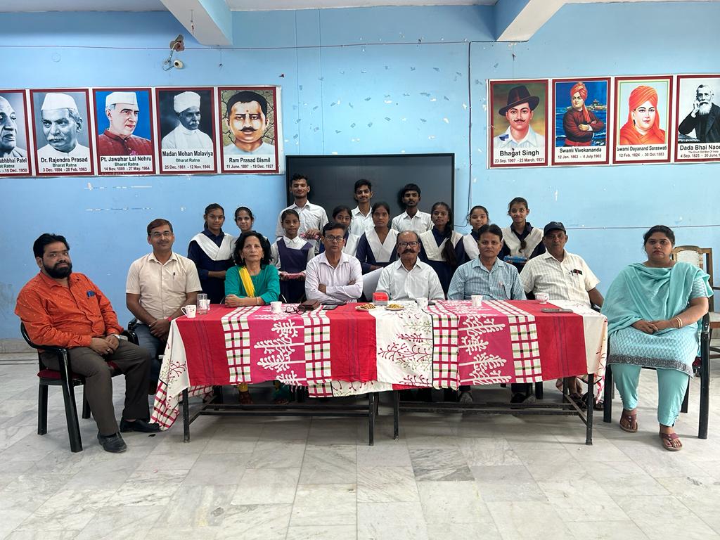 चित्रकला में आलोक एवं नृत्य कला में कुमारी अंशिका प्रथम