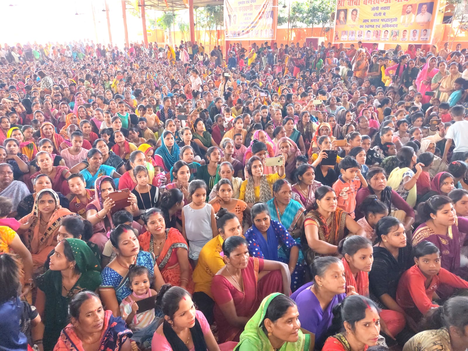 11 निर्धन कन्याओं का कराया विवाह , मंत्री रेखा आर्य ने हल्दी लगाकर लिया कन्यादान