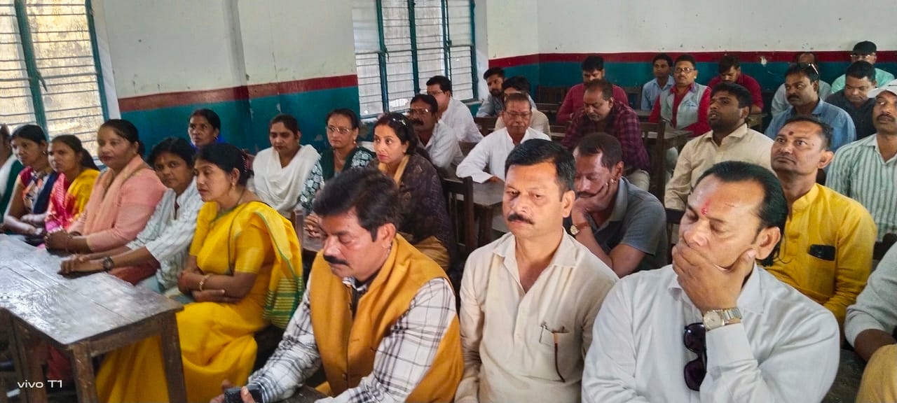 वोटर चेतना अभियान की कार्यशाला में पहुचे कैन्ट विधायक