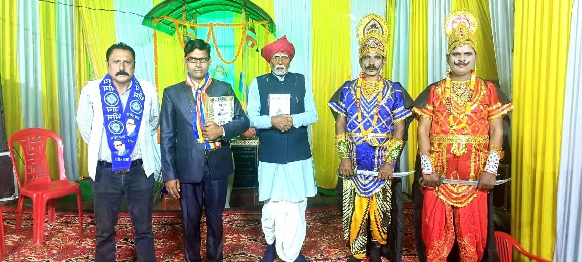 नदीम इक़बाल ने सम्राट अशोक , बाबा साहब भीमराव अंबेडकर के चित्र पर किया माल्यार्पण