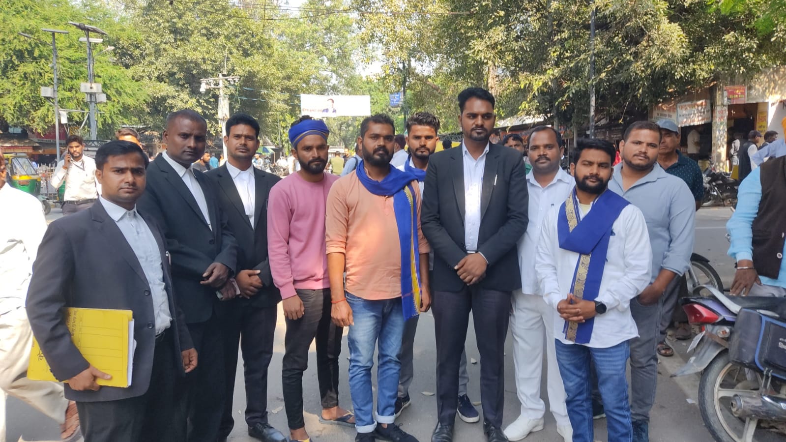 भीम आर्मी ने भगवान बाल्मीकि जयंती पर अवकाश , शराब की दुकानें बंद करने की मांग की