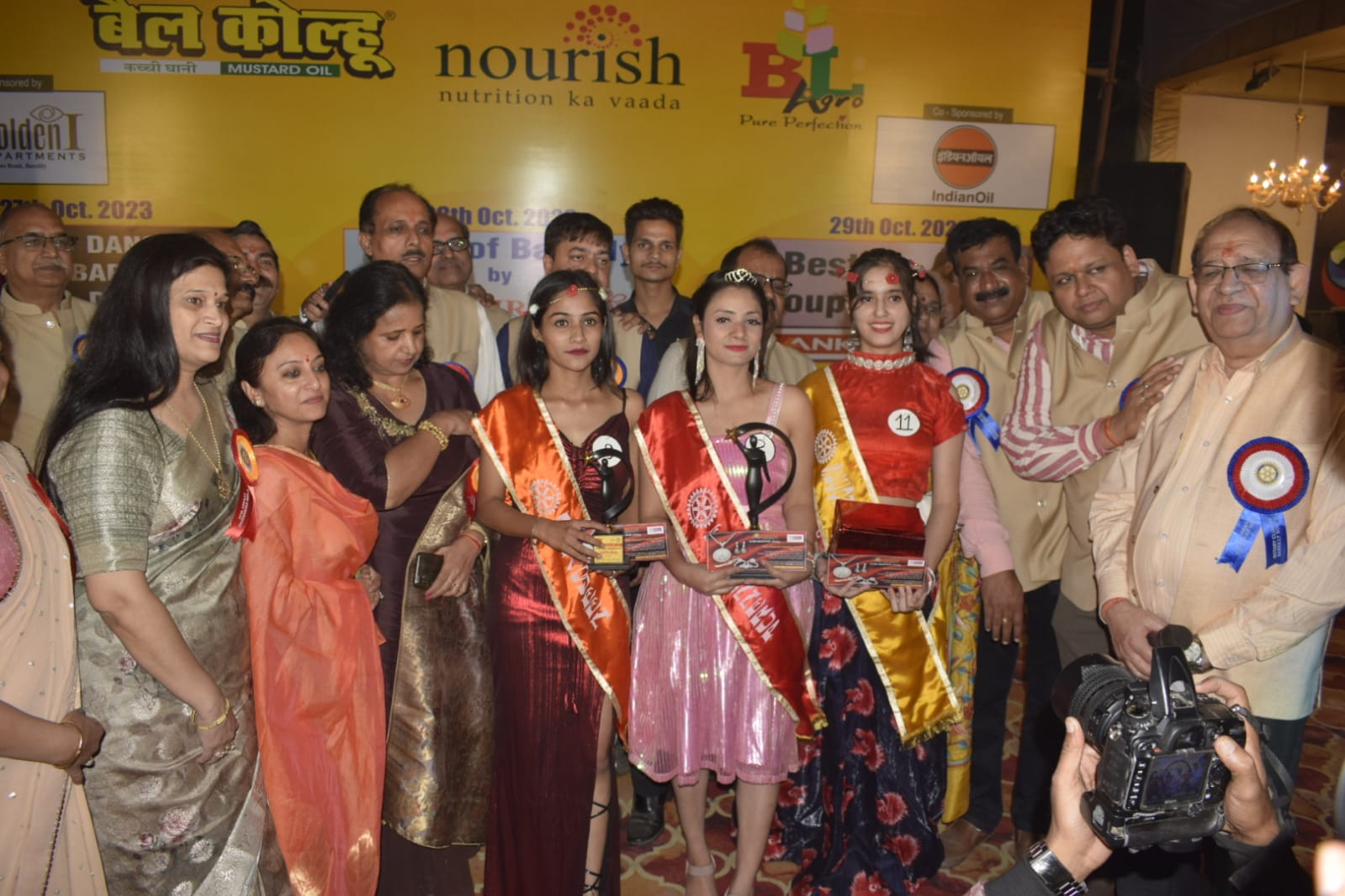 मेला क़्वीन बनी सोनम वर्मा , मेघनाथ कुंभकरण और रावण का हुआ दहन