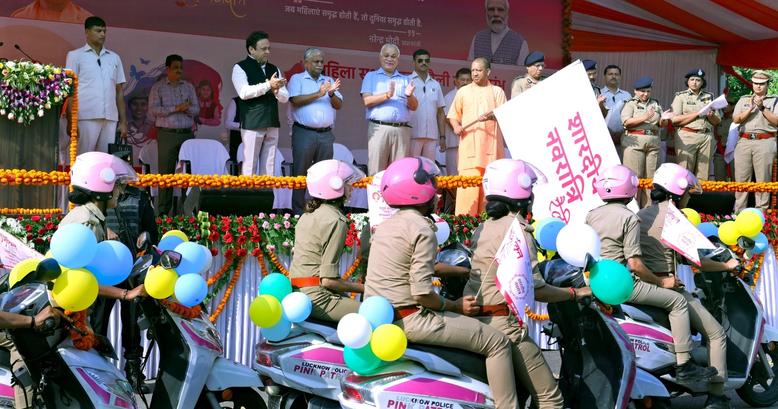 खुद में इच्छा शक्ति, सरकार और प्रशासन का समर्थन हो तो महिलाएं कुछ भी कर सकती हैं: सीएम योगी