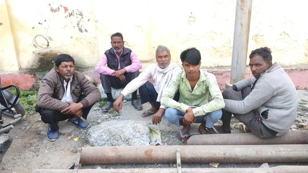 सड़क दुर्घटना घायल राजमिस्त्री की इलाज के दौरान मौत