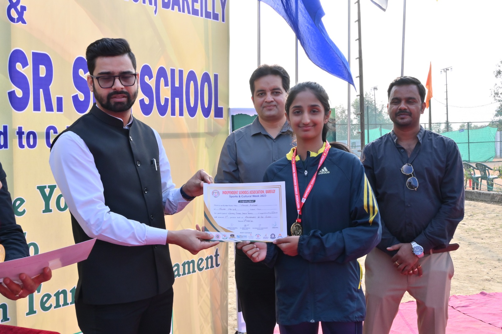 पद्मावती में इंटर स्कूल लॉन टेनिस टूर्नामेंट का हुआ भव्य समापन