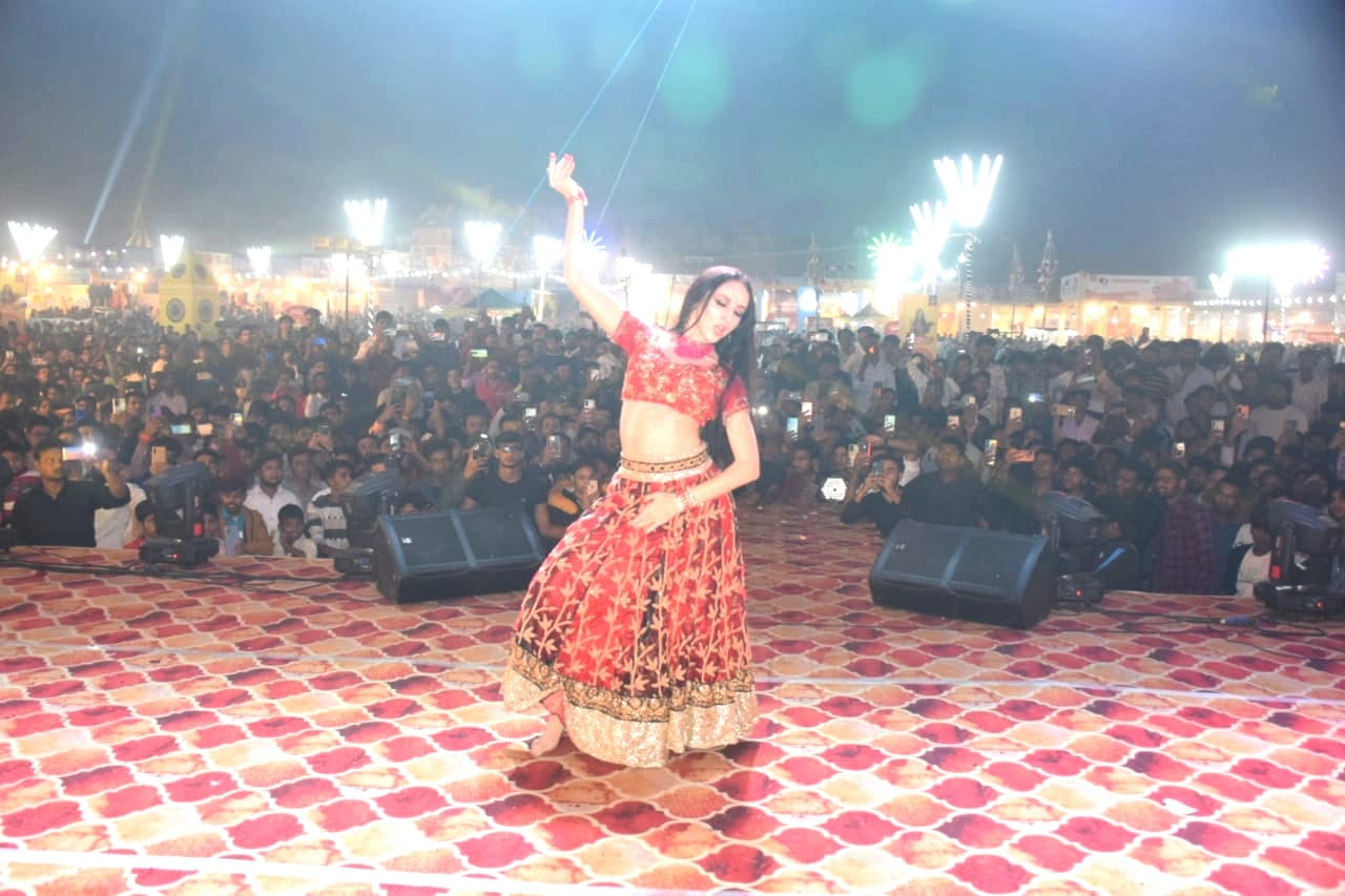 दिवाली मेला की मेला क्वीन बनी काजल अरोरा