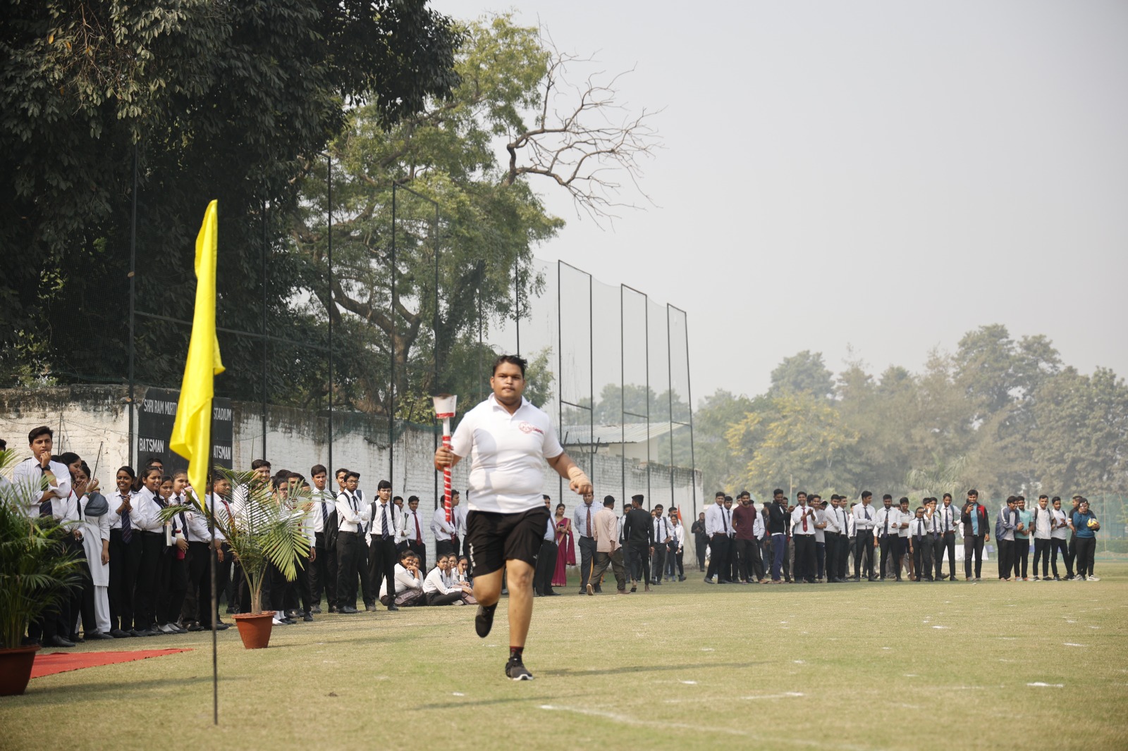 मशाल प्रज्वलित कर देव मूर्ति ने किया जोनल फेस्टिवल का उद्घाटन, दिया संदेश