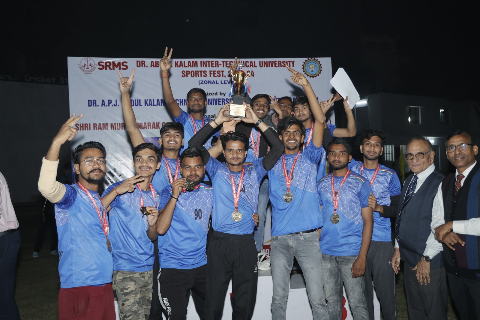 एमआईटी मुरादाबाद चैंपियन