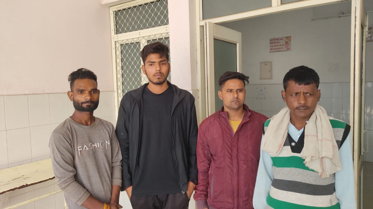 रामलीला के मेला में झूला में करंट लगने से युवक की मौत