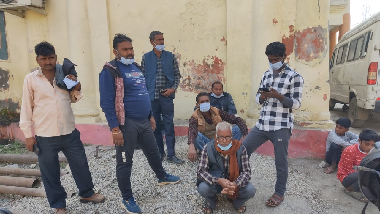 एक्सीडेंट से बाइक में लगी थी आग एक की जलने हो चुकी थी मौत , दूसरे की इलाज दौरान मौत