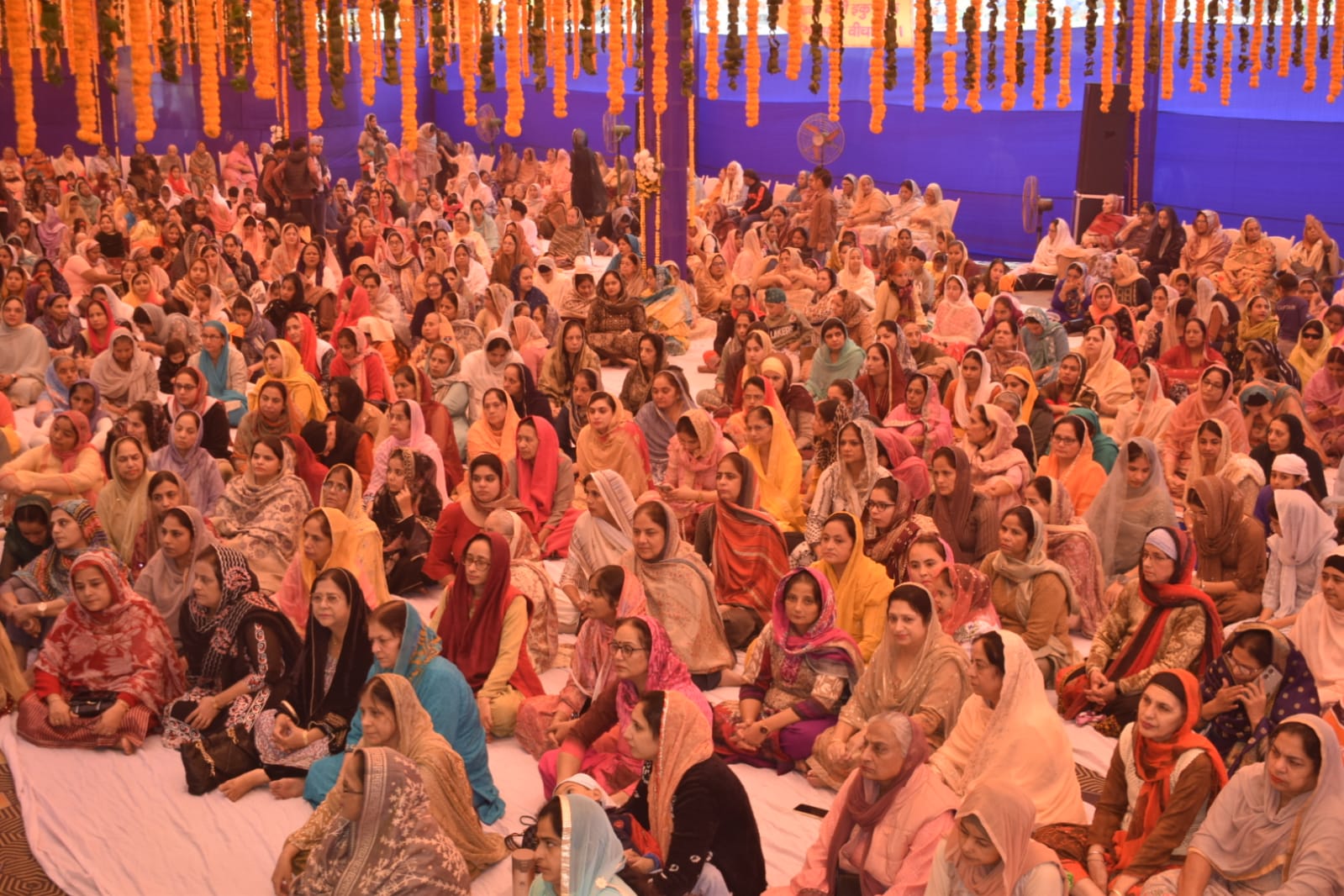 धूमधाम से मनाया गया श्री गुरु नानक देव जी का प्रकाश पर्व