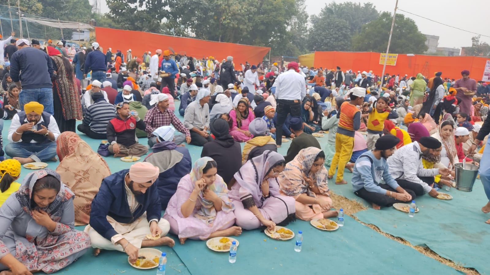 धूमधाम से मनाया गया श्री गुरु नानक देव जी का प्रकाश पर्व