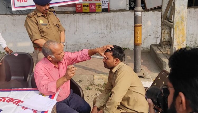 यातायात माह में रोडवेज ,ऑटो रिक्शा चालक एवं पुलिस वाहन चालकों का चिकित्सा परीक्षण कराया