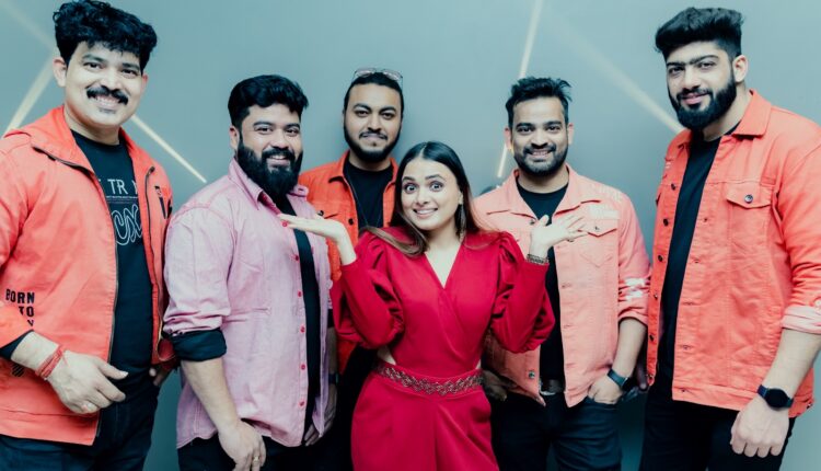 स्टार नाइट में रॉकनामा बैंड पर झूमने को हो जाएं तैयार