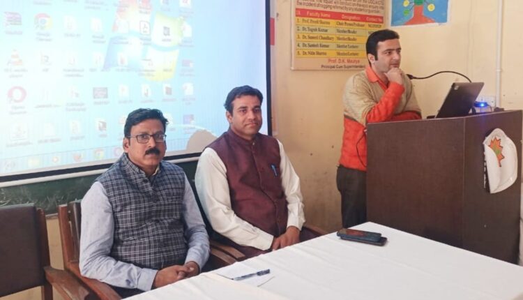 जीवनशौली में बदलाव के कारण लाइफस्टाइल संबंधी रोगों की संख्या बढ़ रही है : डॉ. नेहा मिश्रा