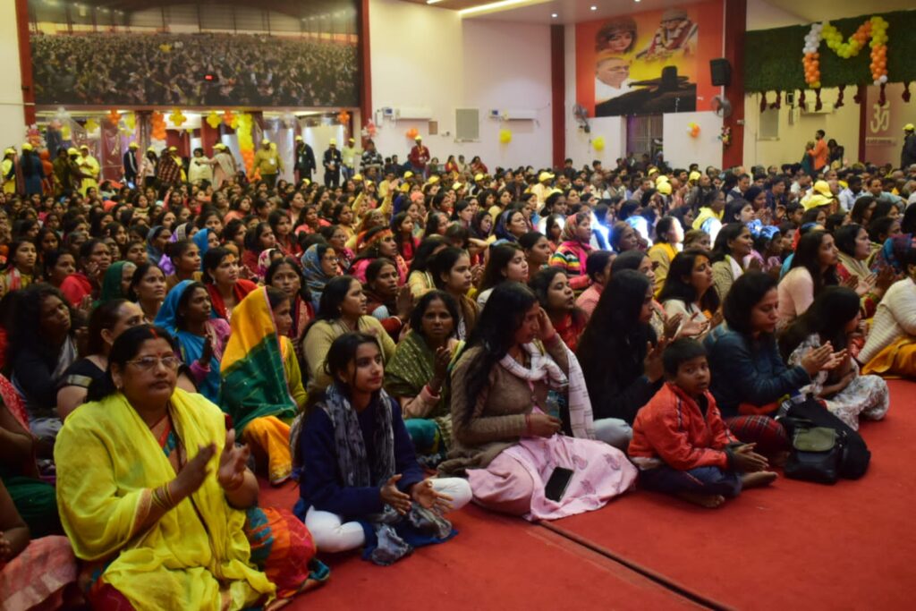 करौली शंकर महादेव धाम के पप्पू बेधड़क-सोनू महाकाल ने बाबा के चरणों में लगाई अपनी अर्जी