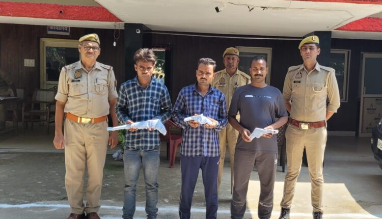 डीजे पर हथियार लेकर लेकर डांस करने वाले तीनो अभियुक्त गिरफ्तार