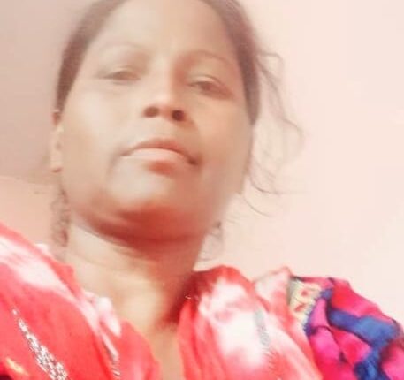 मोटरसाइकिल में पीछे से कार ने मारी टक्कर महिला की मौत