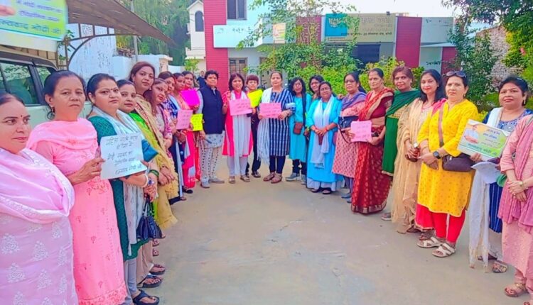 महिला मोर्चा ने निकाली धन्यवाद् पदयात्रा