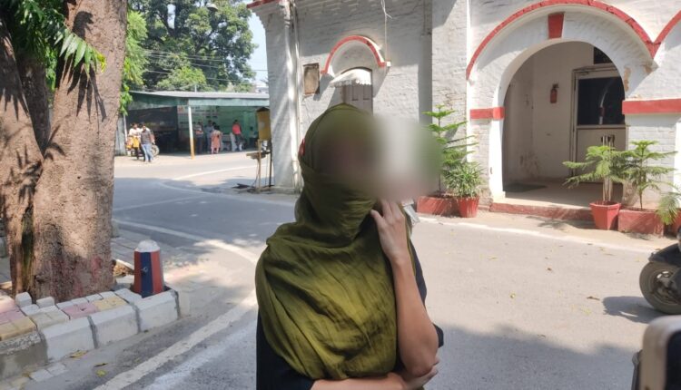 छत्तीसगढ़ की रहने बाली बीटेक की छात्रा ने सपा नेता समेत दो पर लगाया गैंगरेप आरोप