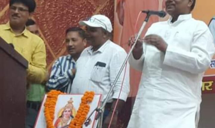 एक शाम योगी जी के नाम कवि सम्मेलन एवं सम्मान समारोह का आयोजन