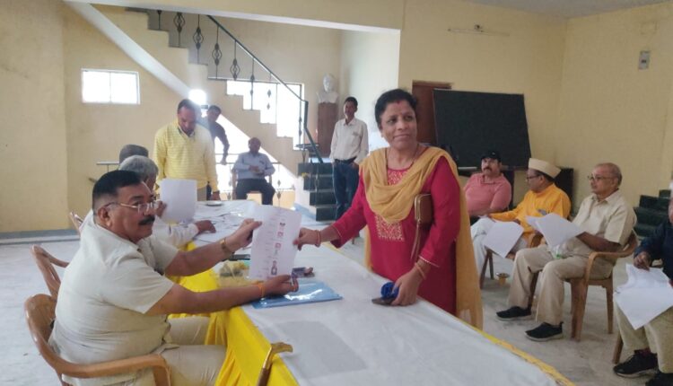 उत्तरायणी जन कल्याण समिति के अध्यक्ष, महासचिव व कोषाध्यक्ष के पद के लिए चुनाव