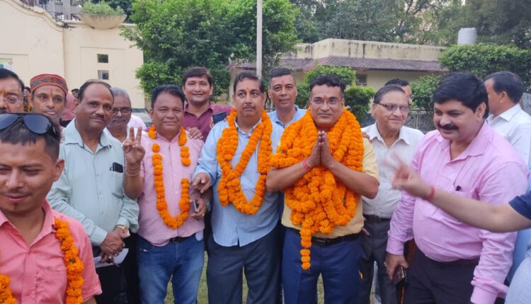 अमित अध्यक्ष, मनोज बने उत्तरायणी समिति के महासचिव , कमलेश बिष्ट के सिर सजा कोषाध्यक्ष का ताज, दूसरा पैनल सिरे से हारा