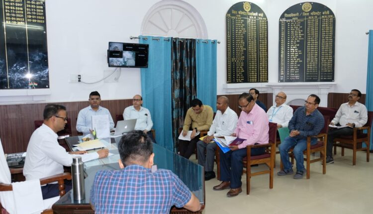 जिला अधिकारी ने चिकित्सा व्यवस्था दुरुस्त बनाए रखने के स्वास्थ्य विभाग को दिए निर्देश