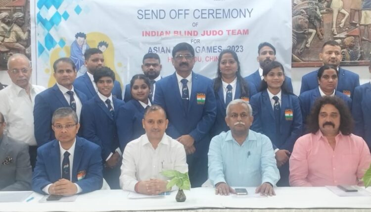 चीन में भारत का मान बढ़ाने निकली यूपी की बेटी गुलशन