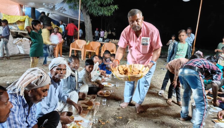 बगरऊ गांव में श्रीमद् भागवत कथा के बाद हुआ विशाल भंडारा