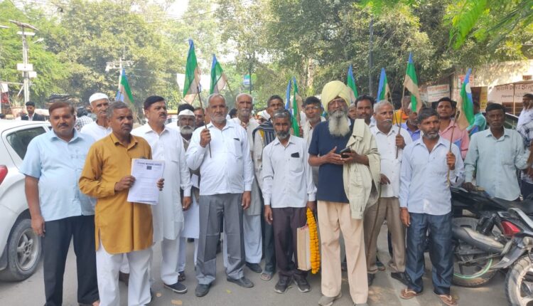 किसान कल्याण समिति ने कच्चाबांध बनाने को डीएम से मांगी अनुमति