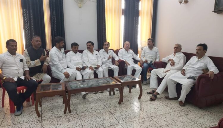 कांग्रेस प्रतिनिधिमंडल तंजीम फातमा से मिलने पहुंचा रामपुर जेल प्रशासन ने नहीं दी अनुमति