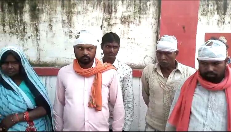 उधार के रुपए मांगने पर दबंगों ने घर में घुसकर की मारपीट कर दिया लहू- लुहान