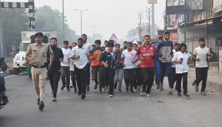 भारत रत्न लोह पुरुष सरदार वल्लभ भाई पटेल को जयंती पर याद कर रेल कर्मचारियों ने ली राष्ट्रीय एकता की शपथ