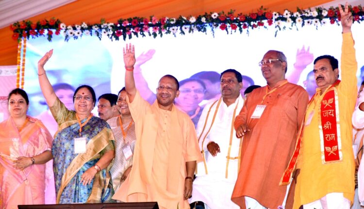 निराश्रित बहनों के लिए महिला पेंशन की राशि बढ़ाने की व्यवस्था करेंगे: सीएम योगी