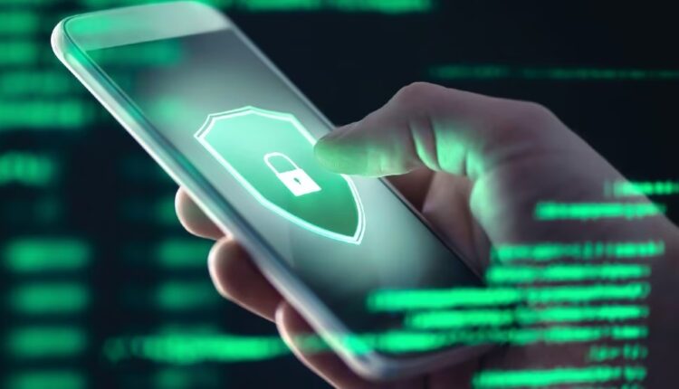 विपक्षी नेताओं का दावा- फोन निर्माता की ओर से आया सरकार प्रायोजित हैकिंग के प्रयास का SMS