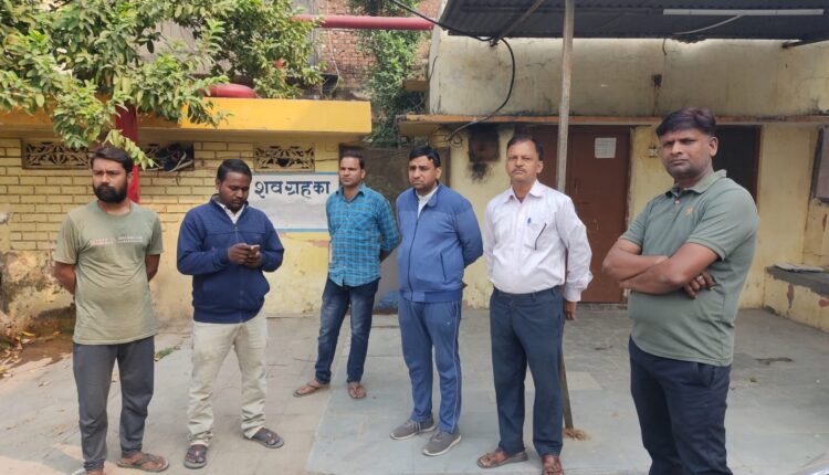 छोटा हाथी ने मारी टक्कर सिक्योरिटी गार्ड की मौत