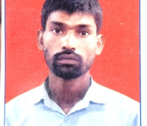 अज्ञात वाहन ने मोटरसाइकिल में मारी टक्कर एक की मौत दो घायल