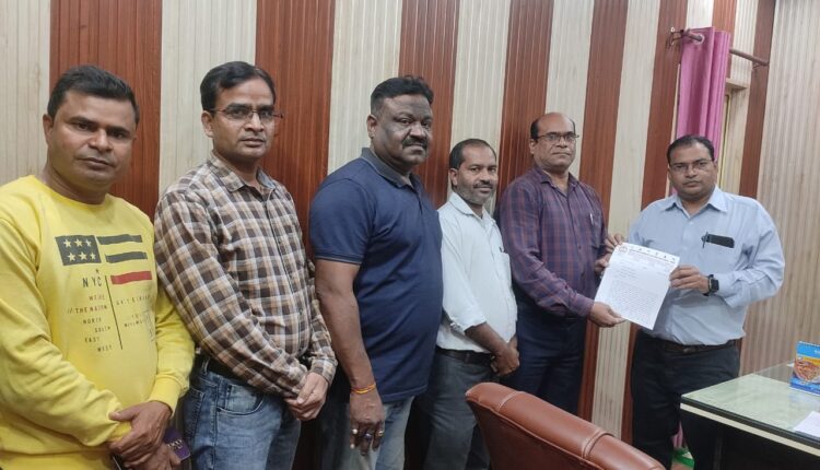 विशिष्ट बीटीसी 2004 में नियुक्त शिक्षकों को भी पुरानी पेंशन योजना का लाभ दिया जाए - यूटा