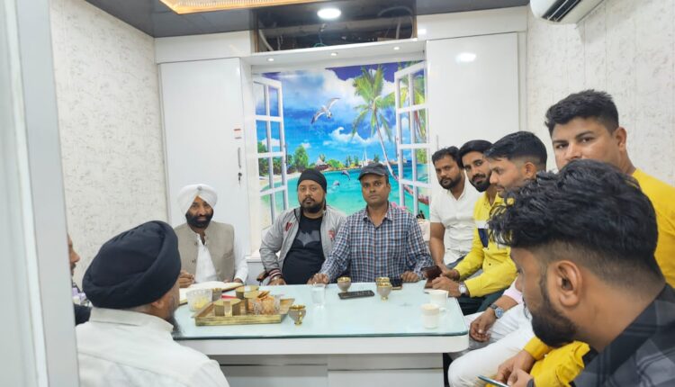 मोदी मित्र अभियान की हुई बैठक