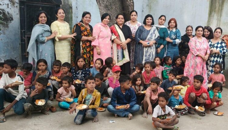 पंजाबी महासभा पंजाबी महासभा महिला इकाई ने चिल्ड्रन डे मनाया