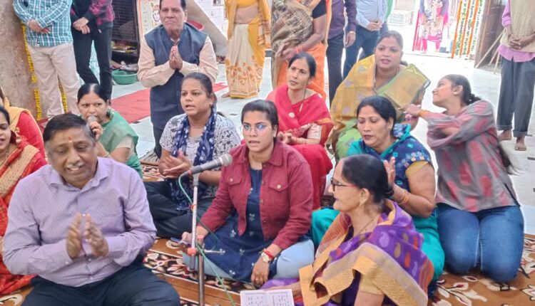 अंकूट का भंडारा वा गिरिराज पूजन धूमधाम से संपन्न खंडेलवाल मंदिर में