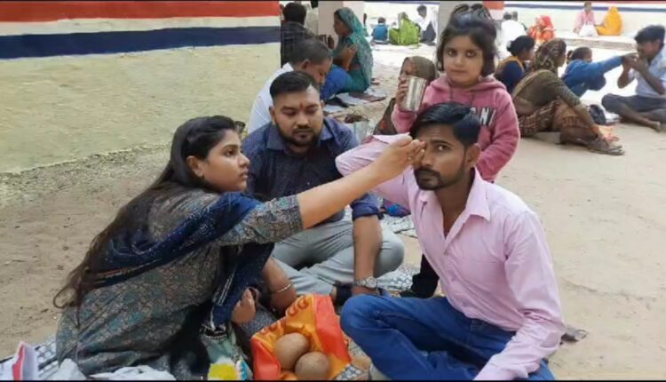 भैयादूज पर जेल में बहनों ने भाईयो का किया तिलक ,आंखों में भर आए आंसू