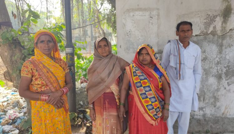 बुजुर्ग की बन्द घर मे मिली लाश , सिर से निकल रहा था खून