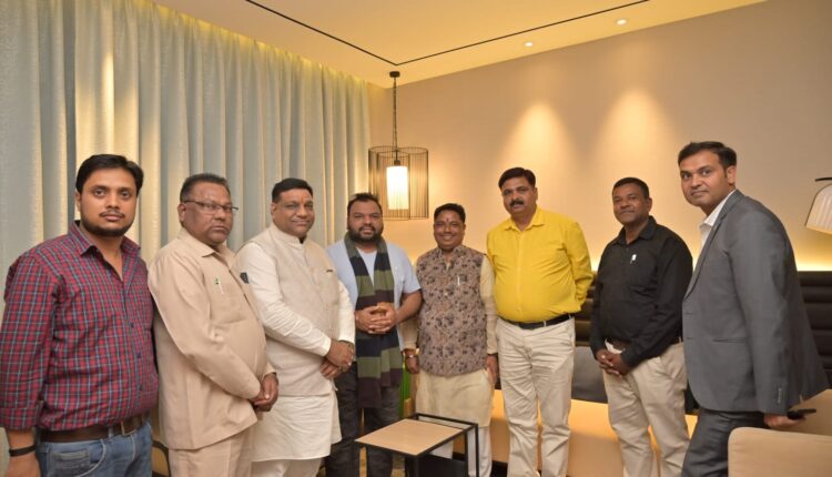 कलाकार वेलफेयर ट्रस्ट ने किया कन्हैया मित्तल का अभिनन्दन